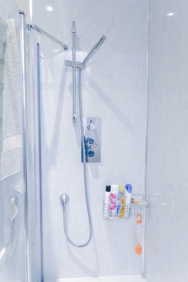 Newly Furnished 2 Bedroom Apartment On Leith Walk Εδιμβούργο Εξωτερικό φωτογραφία